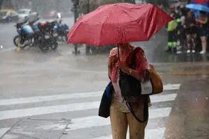 Alertas meteorológicas en nueve provincias por lluvias, tormentas y caída de granizo
