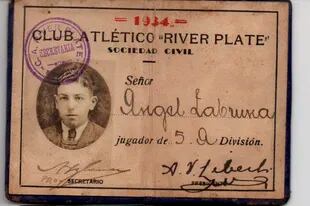 Carnet de Ángel Labruna como jugador de la quinta división de River