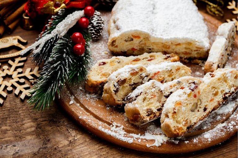 Stollen, el pan dulce alemán tradicional para Navidad y Año Nuevo.