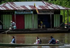 La pandemia se filtra desde Brasil hacia el desamparado Amazonas colombiano