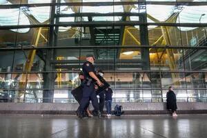 Detienen a 29 personas que cedían su pasaporte a ciudadanos bolivianos para entrar a España de forma irregular