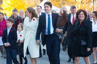 El primer ministro canadiense Justin Trudeau junto a su familia