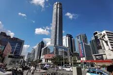 Video: “La oficina se mueve”, un rascacielos chino “tembló” sin razón