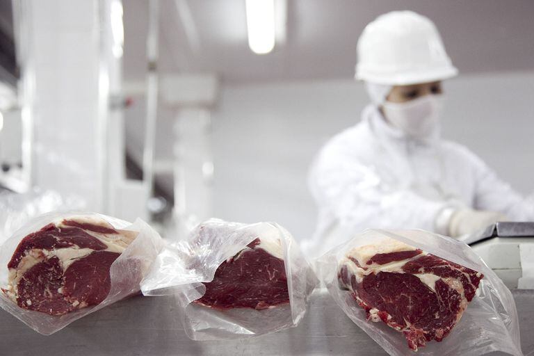 La Anónima ingresó al negocio de la carne en 2002 y ahora está invirtiendo US$7 millones en su frigorífico de La Pampa, con el foco puesto en la exportación