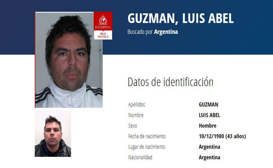 Interpol emitió un alerta roja para dar con el paradero de Abel Guzmán, señalado como responsable del crimen del peluquero
