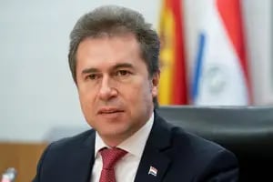 El ministro de Comercio de Paraguay propuso “levantar una muralla en la frontera con Argentina”