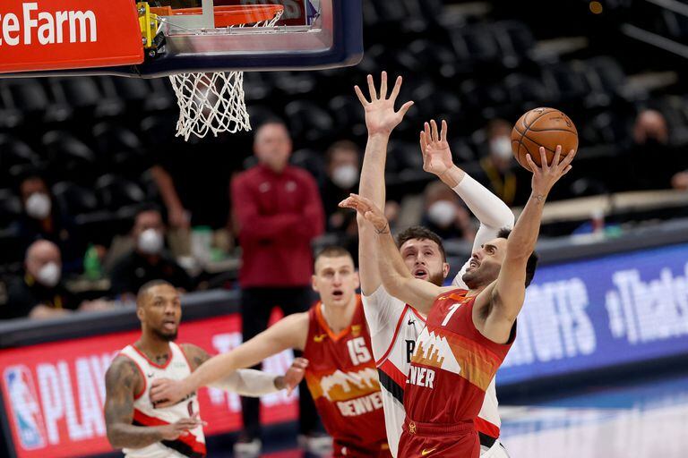 Campazzo y un doble ante la marca de Nurkic; fue en el comienzo del encuentro en el Ball Arena de Colorado