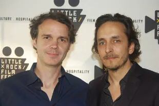 Los hermanos cineastas Craig y Brent Renaud, en 2015, en el festival de cine de Little Rock, Arkansas, que ellos mismos crearon