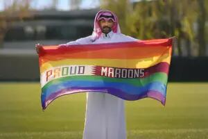 Nas Mohamed, fundador del primer club de hinchas LGBTIQ+ de Qatar, arremetió contra la FIFA
