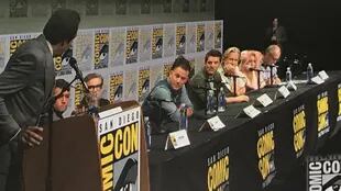 Parte del elenco de la segunda Kingsman, con Channing Tatum, Pedro Pascal y Jeff Bridges contestando las preguntas del público