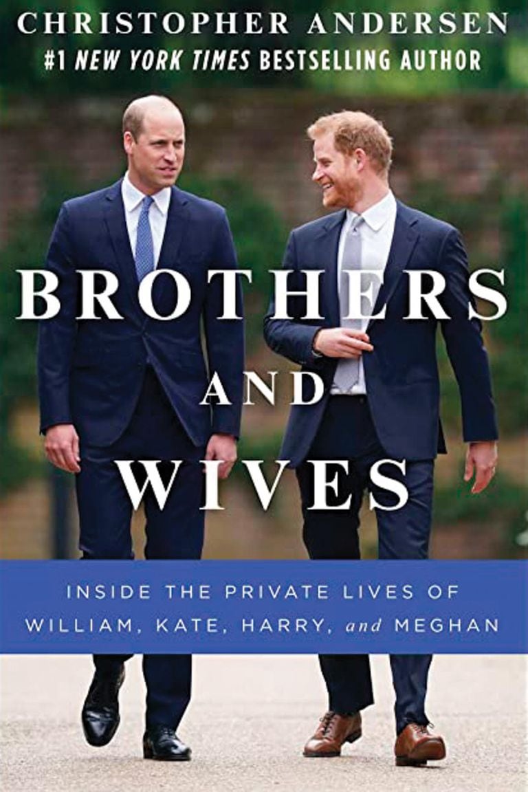 La tapa del libro en el que también se habla de una fuerte discusión
entre William y Harry al comienzo de su noviazgo con Meghan.