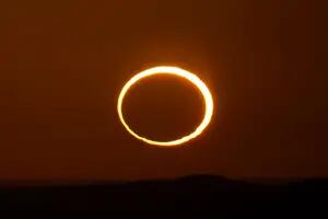 Eclipse anular solar: qué es el “anillo de fuego” y dónde se podrá ver