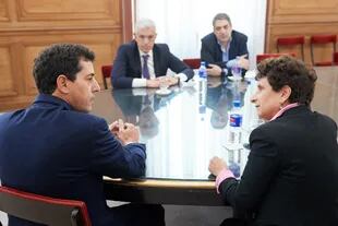 Eduardo "wado" de Pedro junto a Galit Ronen, embajadora de Israel, y el ministro Julián Domínguez