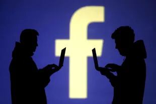 ¿Puede sostenerse Facebook sin anuncios en el muro? 