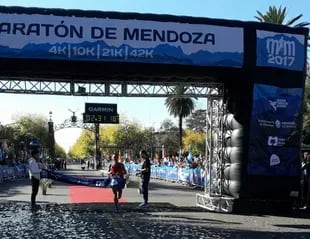 Mohamed ganó por cuarta vez el Maratón de su provincia