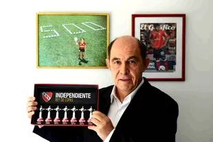 Ricardo Bochini, máximo ídolo de Independiente, saludó a los hinchas del Rojo en su día desde cuenta oficial en Twitter.