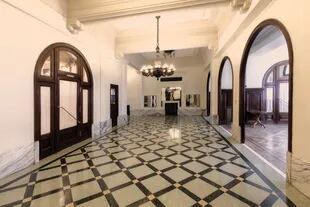 El hotel resume un momento particular de una Buenos Aires que avanzaba hacia la modernidad, a principios del Siglo XX. 
