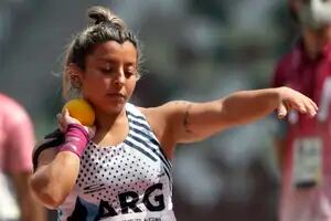 Quién es la pequeña lanzadora de bala que logró la primera medalla paralímpica en Tokio