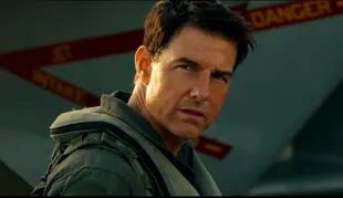 Tom Cruise como Pete "Maverick" Mitchell