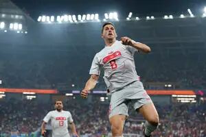 En un festival de goles, Suiza le ganó a Serbia y se clasificó a octavos de final