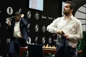 Rusia: el fracaso del torneo de ajedrez que intentó saltear el coronavirus