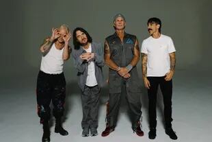 La visita de Red Hot Chili Peppers a la Argentina tiene que ver con una gira mundial en la que presentan dos nuevos álbumes y celebran 40 años de trayectoria
