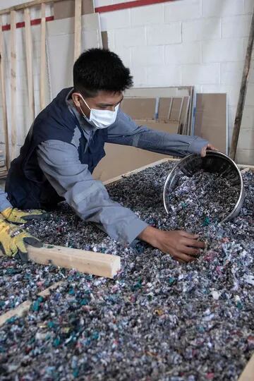 EcoFibra, Ecocitex y Sembra son proyectos de economía circular que tienen como materia prima los residuos textiles.