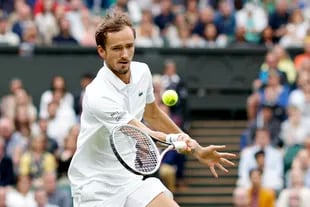 Daniil Medvedev, la máxima figura del tenis ruso, tendrá prohibido actuar en Wimbledon, al igual que los bielorrusos. 