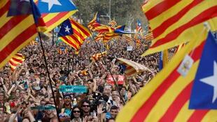 Los catalanes salieron a celebrar la votación del Parlamento