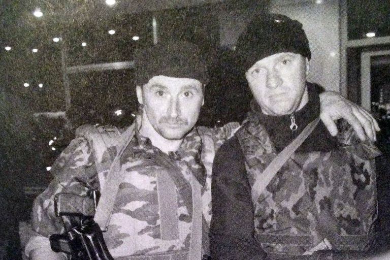Dos de los terroristas islámicos que tomaron el teatro Dubrovka de Moscú el 23 de octubre de 2002