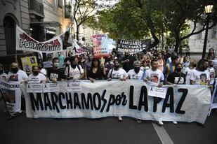 Nombres y rostros de personas asesinadas en Rosario fortalecieron el reclamo de justicia y seguridad