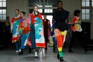 Colores Issey Miyake