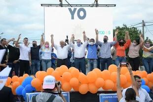 Juan Manzur y Osvaldo Jaldo, en el cierre de campaña en Tucumán, con la presencia de Juan Zabaleta