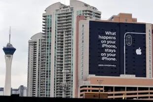En el último evento Consumer Electronics Show en Las Vegas, Apple colocó este anuncio: "Lo que pasa en tu iPhone, se queda en tu iPhone", algo que los estadounidenses dicen de la ciudad de los casinos