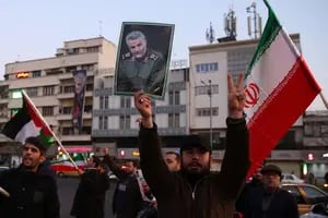 Khamenei advirtió que la "bofetada" de Irán a EE.UU. "todavía no es suficiente"