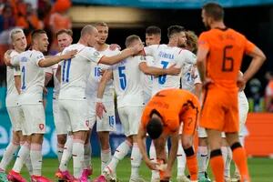 Eurocopa: República Checa derrotó 2 a 0 a Países Bajos y se metió en los cuartos de final