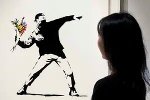 Los últimos “crímenes” de Banksy, el grafitero anónimo que llega a fin de mes a La Rural