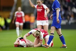 Una futbolista se desplomó durante la final de la Copa de la Liga inglesa entre Arsenal y Chelsea