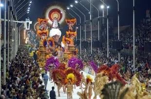 Desfile en el Carnaval de Gualeguaychú.