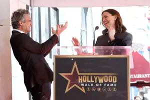 Mark Ruffalo recibió su estrella y Jennifer Garner recreó la coreo de “Thriller” junto a él