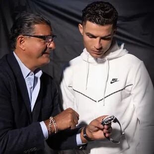 Cristiano Ronaldo diseñó junto a la marca Jacob & Co. un excéntrico reloj valuado en un millón de euros.