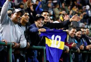 Los fanáticos de Boca cubrieron buena parte de la tribuna en el estadio José María Minella 