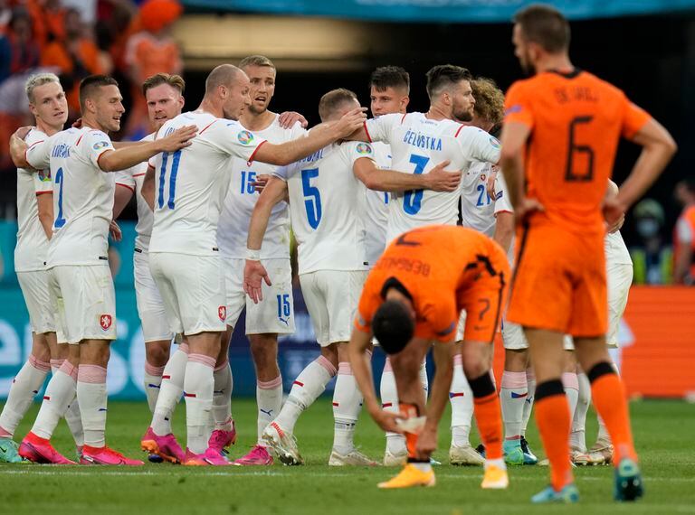 Países Bajos - República Checa: el combinado checo dio la primera sorpresa  de la Eurocopa y avanzó a los cuartos de final - LA NACION