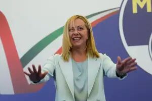 De Le Pen a Bolsonaro, los referentes de la derecha mundial que celebraron el triunfo de Meloni en Italia