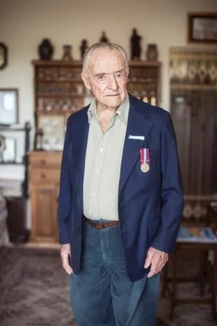 Ronald David Scott, tiene 101 años y fue uno de los 270 pilotos argentinos de la RAF