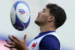 La visión de dos estrellas del rugby sobre el desgaste físico y mental