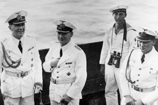 Agregado naval de la embajada alemana en Buenos Aires, capitán de navío Dietrich Niebuhr
