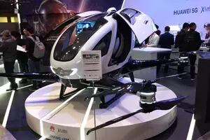 Taxidrones, realidad virtual y robots: los productos más curiosos del MWC 2018