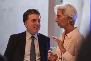 El ministro de Hacienda, Nicolás Dujovne, y la directora del FMI, Christine Lagarde