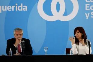Anuncio del presidente Alberto Fernández junto a la vicepresidenta Cristina Fernández